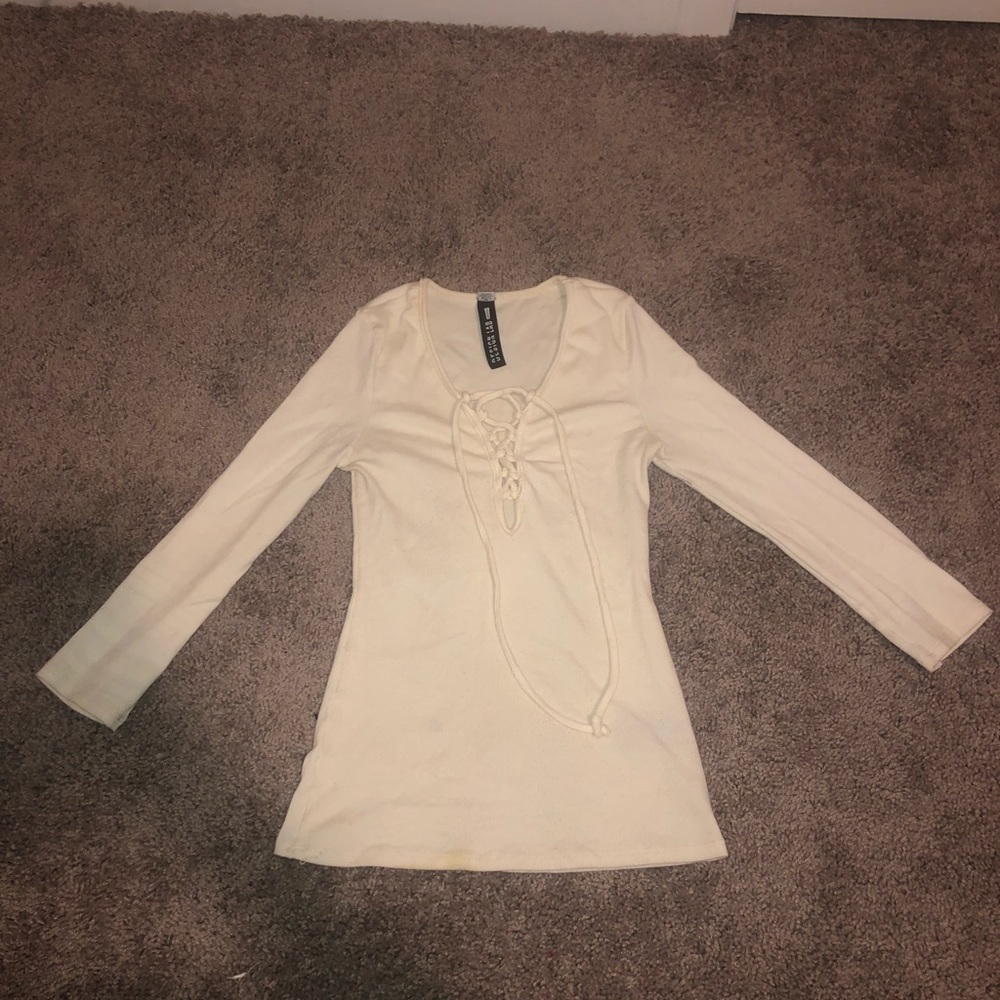 Design Lab Tie-up white long sleeve